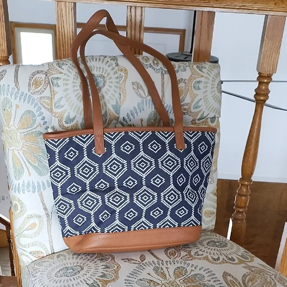 Geometric Patterned Tote Bag with Tan Accents - Picture 2 of 6